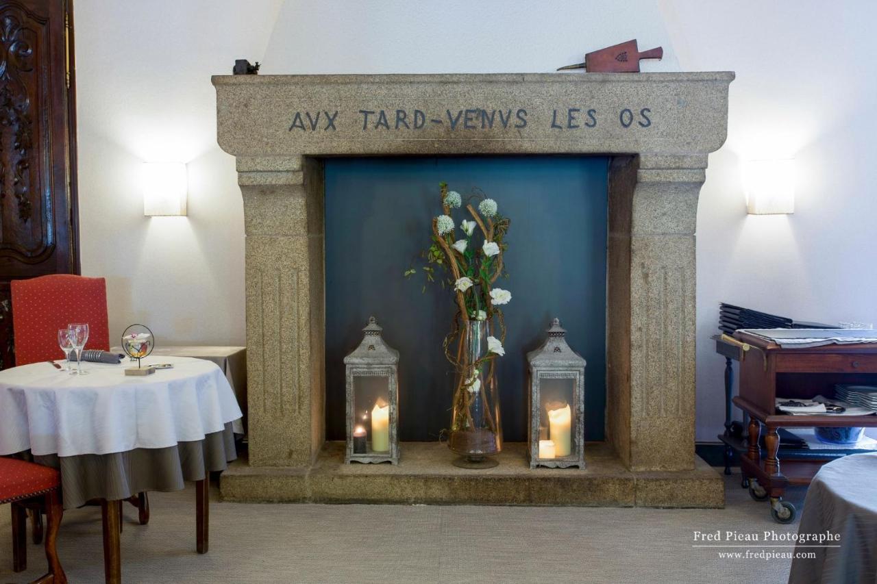 Le Vieux Moulin Hotell Hédé Exteriör bild
